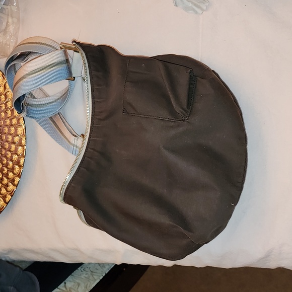 Gucci Monogram Bag - Picture 6 of 16